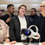 Apple Vision Pro: Transforming TV & Work Experience